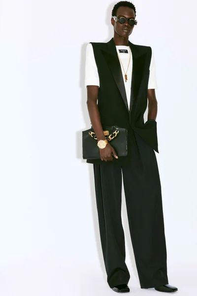 Look 3